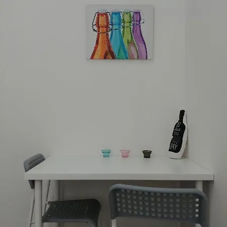 Apartment Cozy Rooms, 10 Min By Walk To The Center